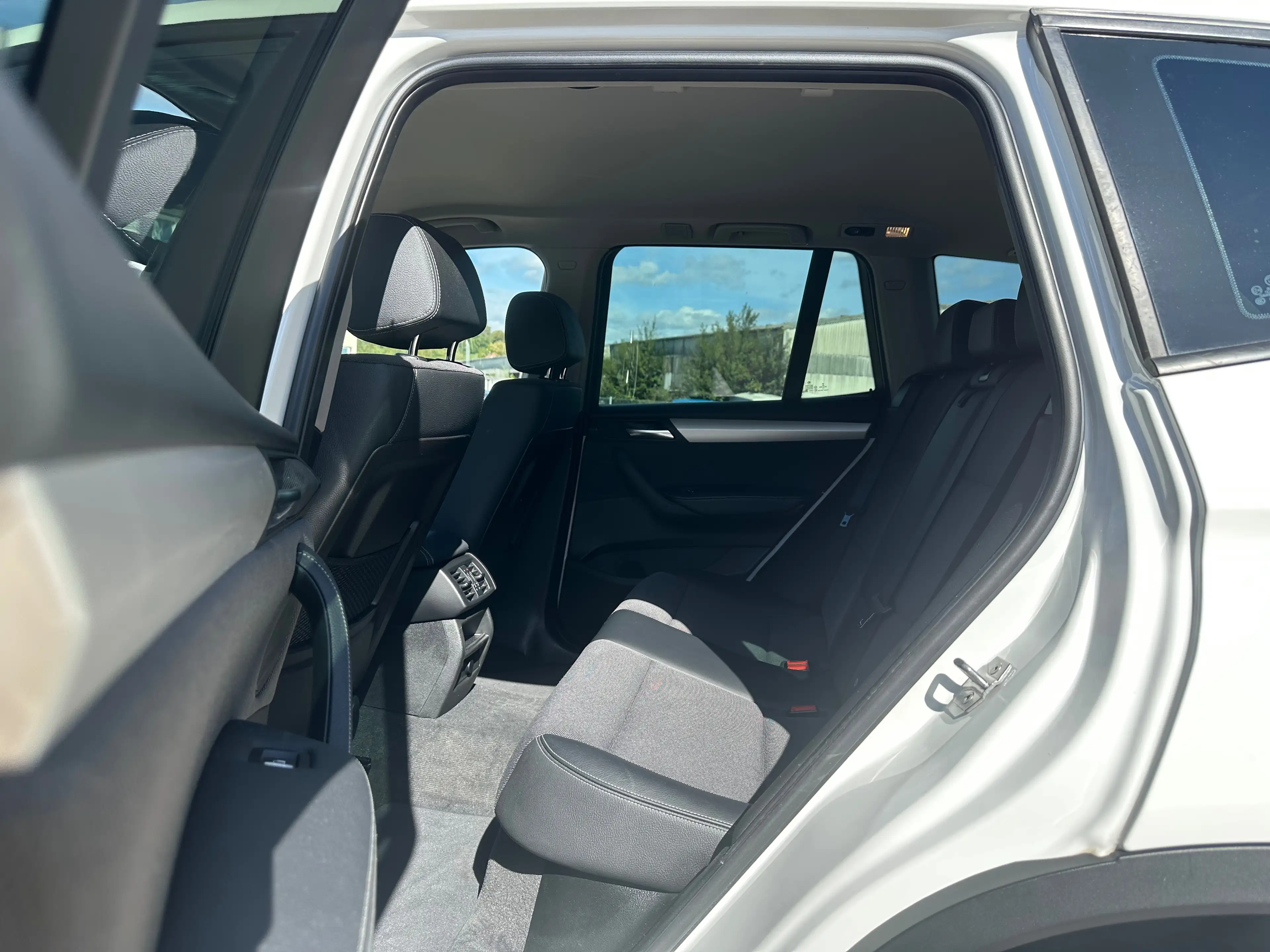 BMW X3 30d xdrive Steptronic Advantage Bi-Xenon/Teil Leder/HiFi/Temp./Ahk — photo 22