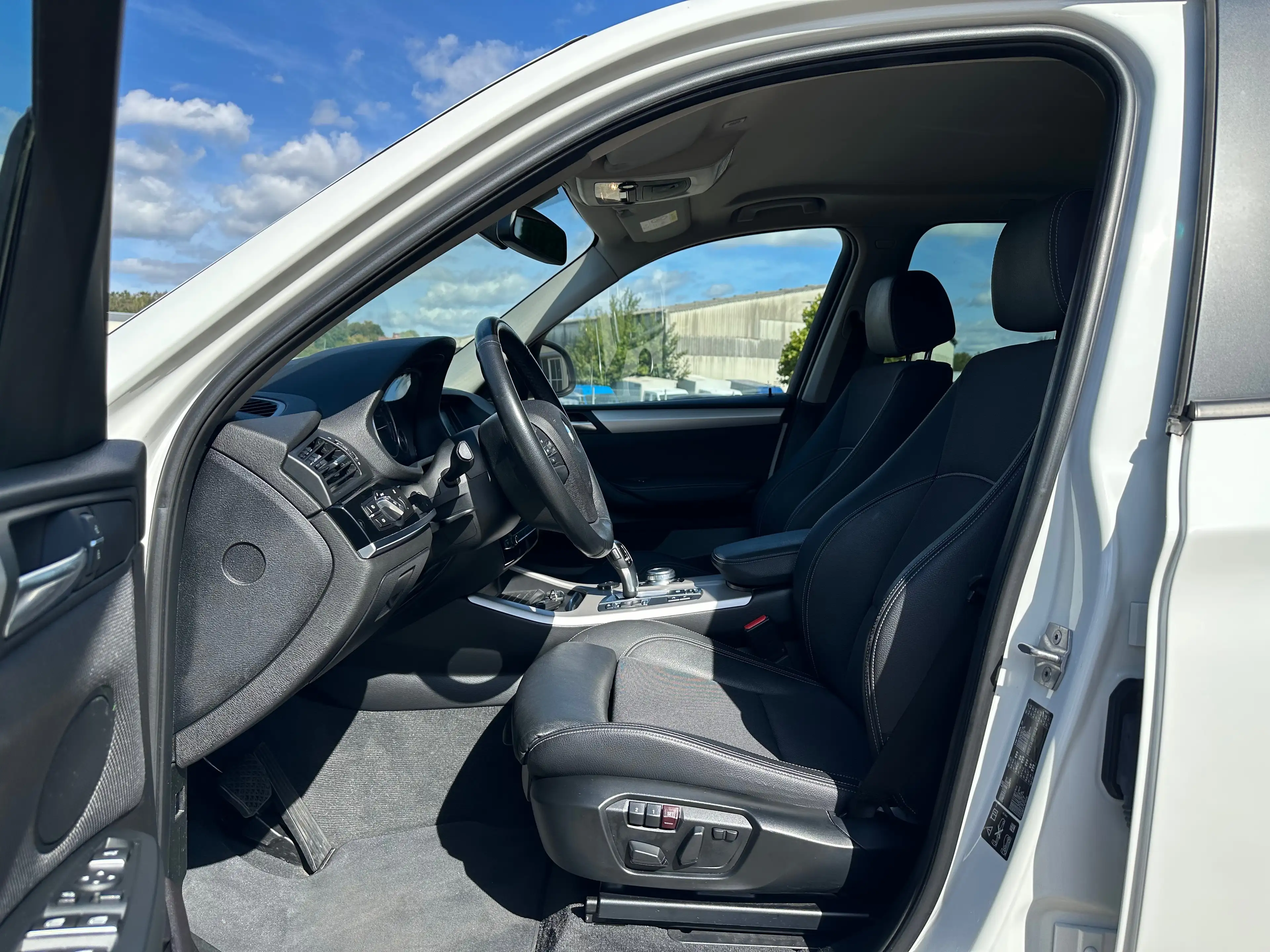 BMW X3 30d xdrive Steptronic Advantage Bi-Xenon/Teil Leder/HiFi/Temp./Ahk — photo 8