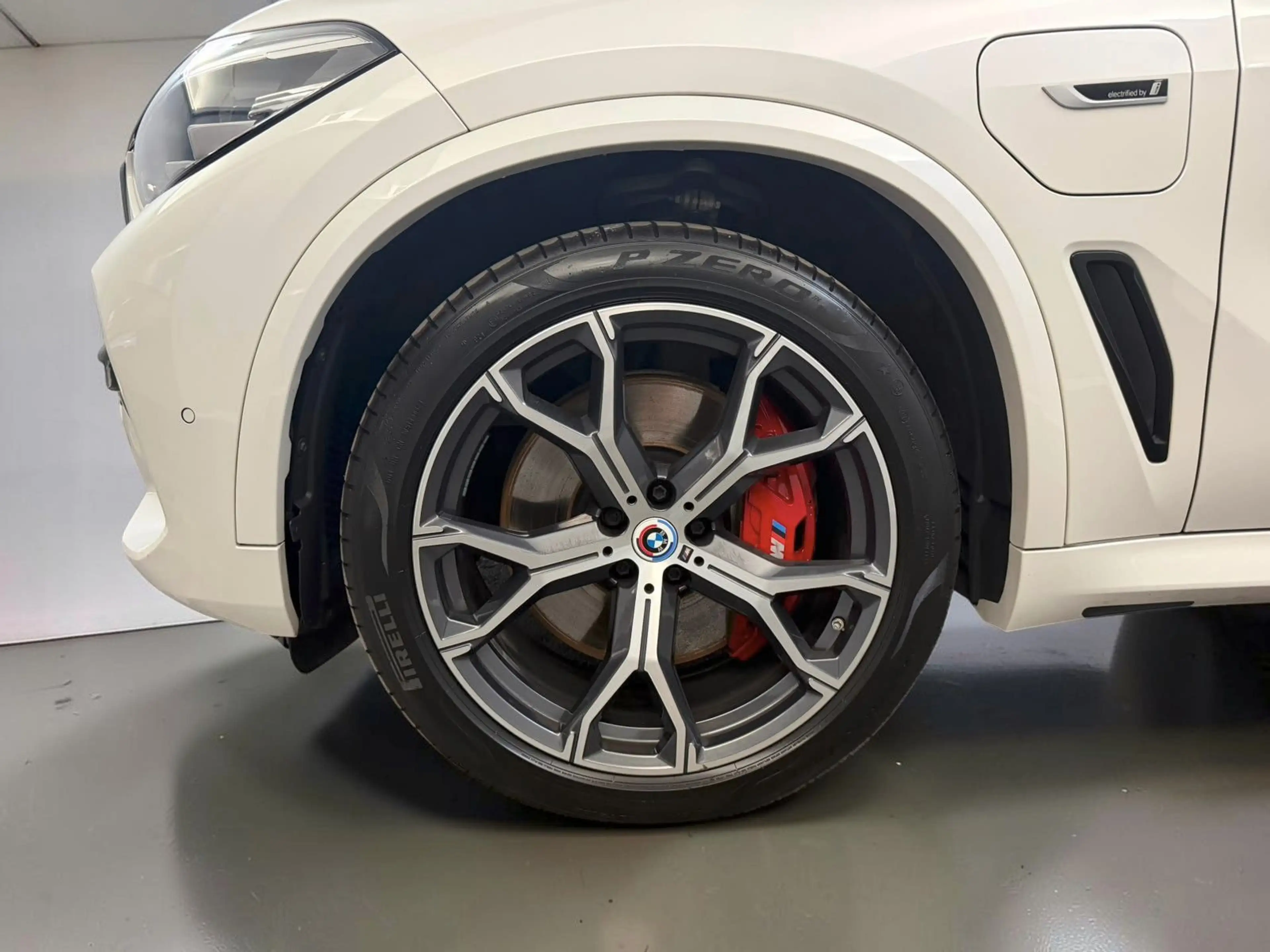 BMW X5 45e M xD H&K*PANO*INDIVIDUAL*AHK*19Z*VOLL — photo 5