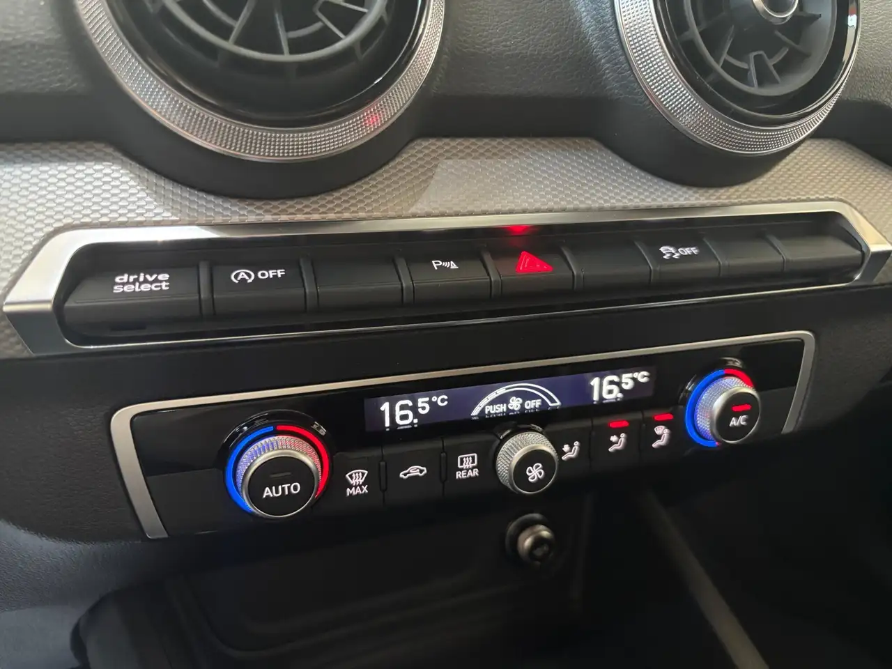 Audi Q2 35 TFSI S tronic S line Edition, миниатюра 10