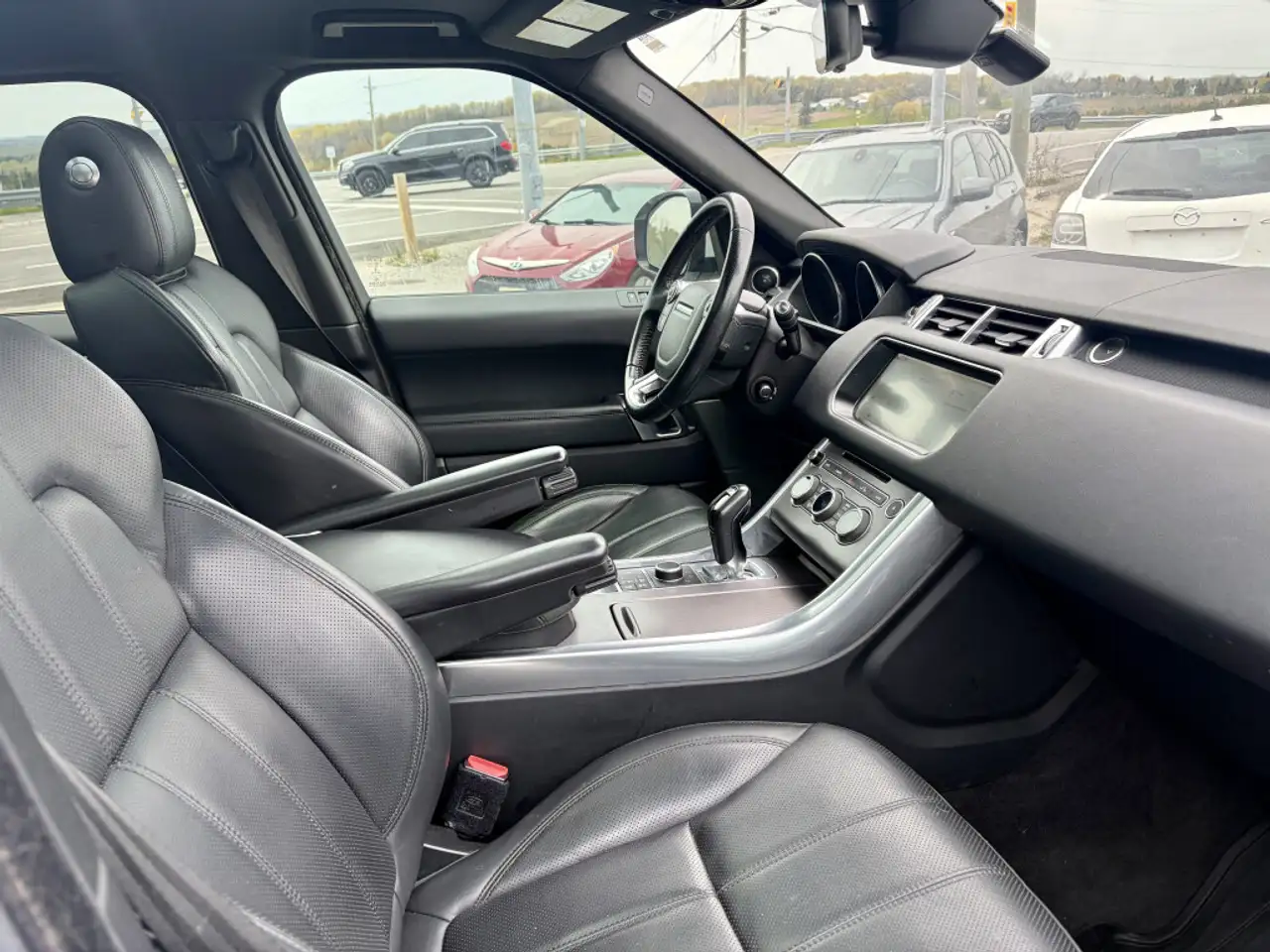 Land Rover Range Rover Sport снимка Land Rover Range Rover Sport