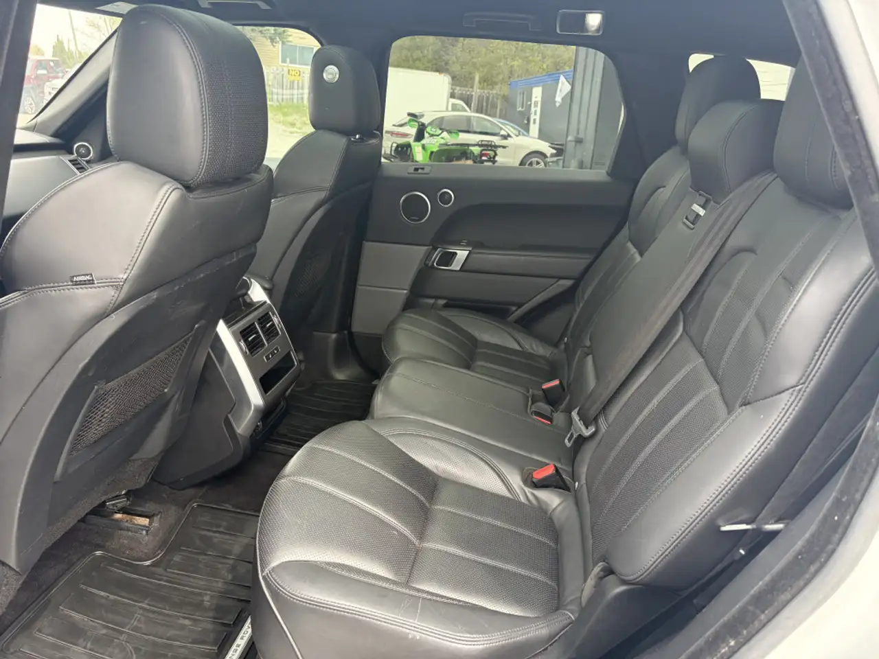 Land Rover Range Rover Sport снимка Land Rover Range Rover Sport