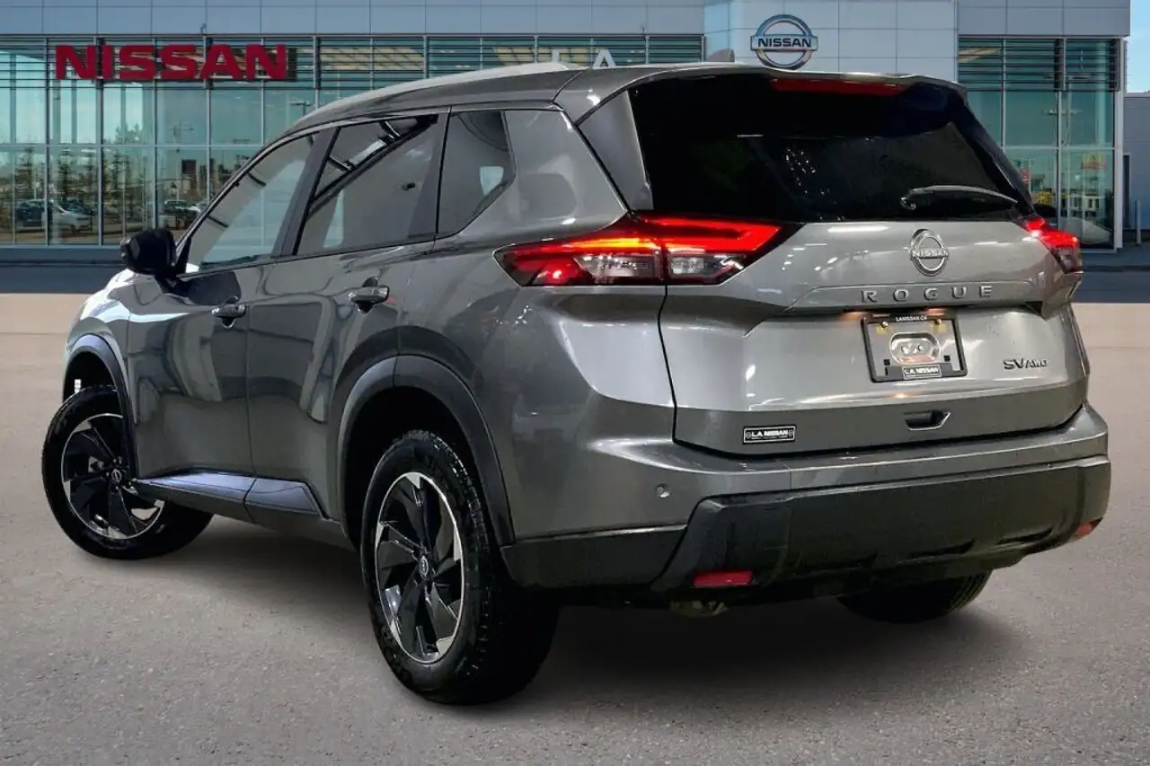 Nissan Rogue fotografie Nissan Rogue