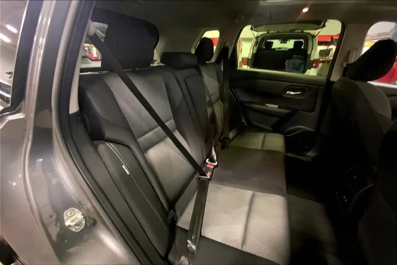 Nissan Rogue fotografie Nissan Rogue