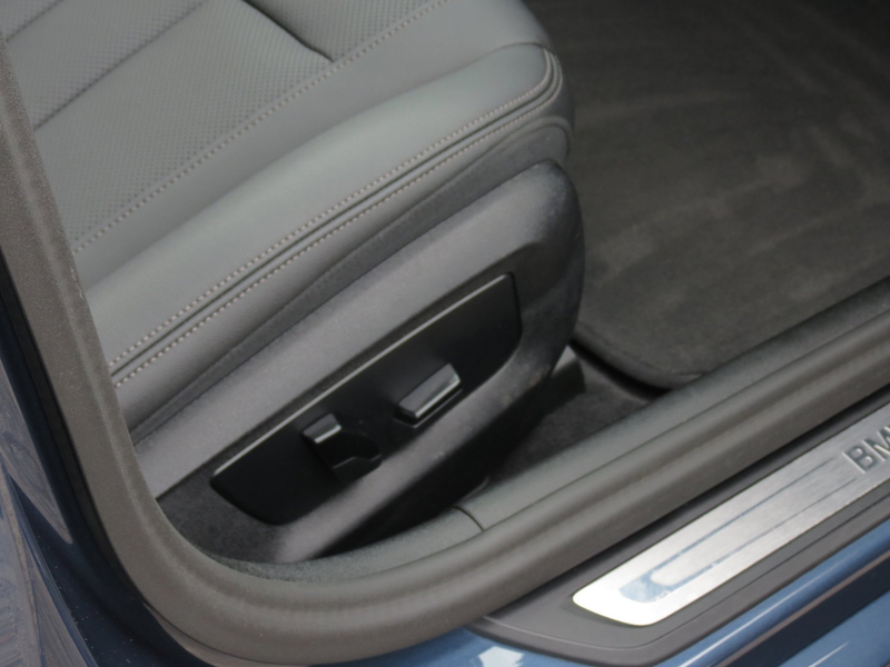 BMW 530 5-serie Touring 530e xDrive Business Edition Plus — photo 10