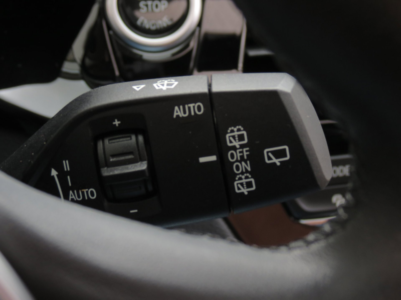 BMW 530 5-serie Touring 530e xDrive Business Edition Plus — photo 9