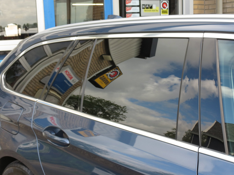 BMW 530 5-serie Touring 530e xDrive Business Edition Plus — photo 18