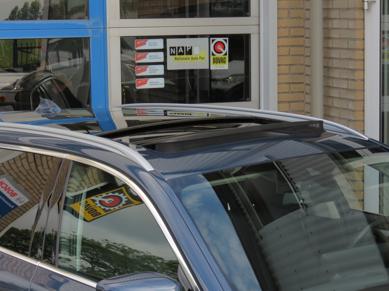 BMW 530 5-serie Touring 530e xDrive Business Edition Plus — photo 14