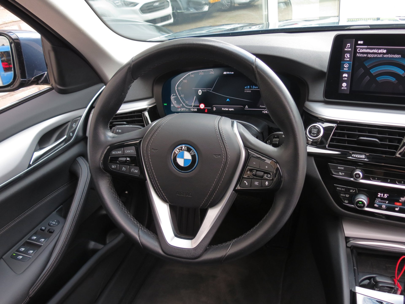 BMW 530 5-serie Touring 530e xDrive Business Edition Plus — photo 20