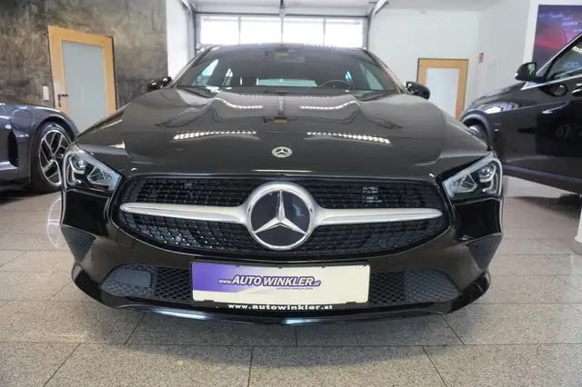 Mercedes-Benz Cla view 2