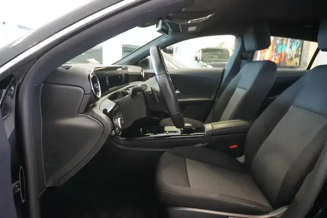 Mercedes-Benz Cla view 8