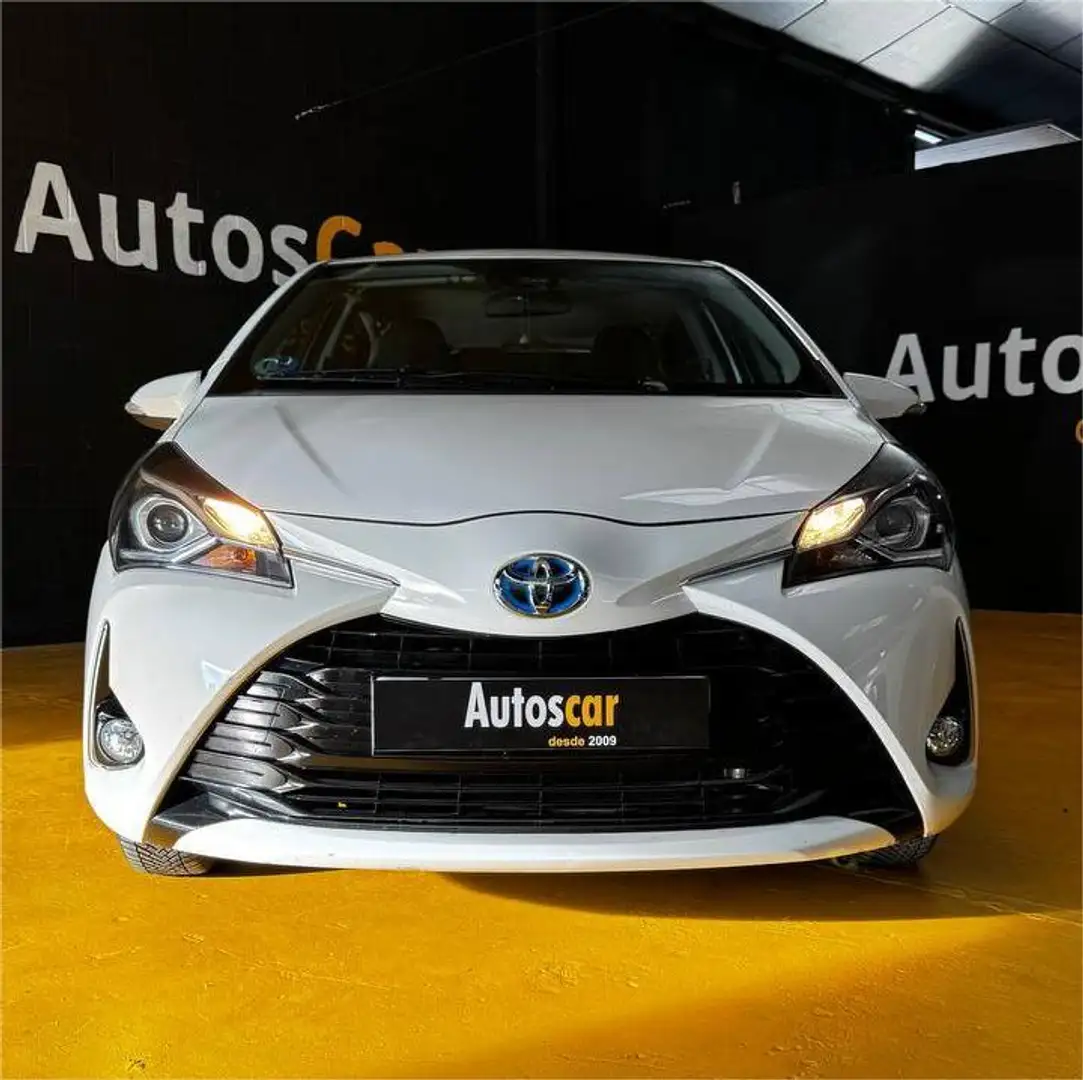 Toyota Yaris 100H 1.5 Active Blanco - 1