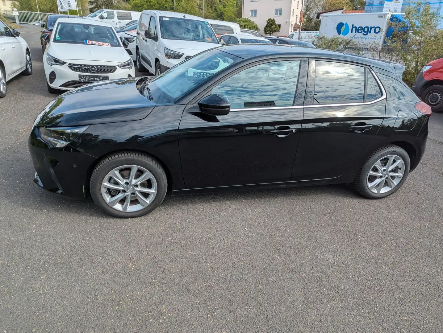 Opel Corsa 1.2 Autom/Allw./Sitzhzg/Klimaaut/LED/180° Noir - 2