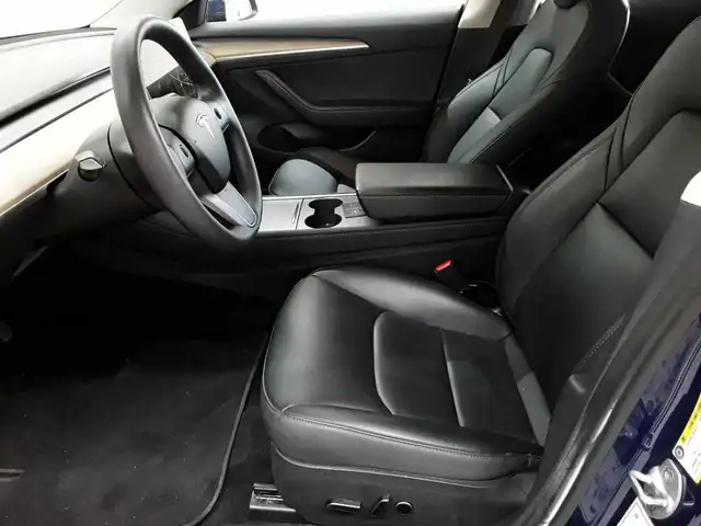Tesla Model 3 view 7