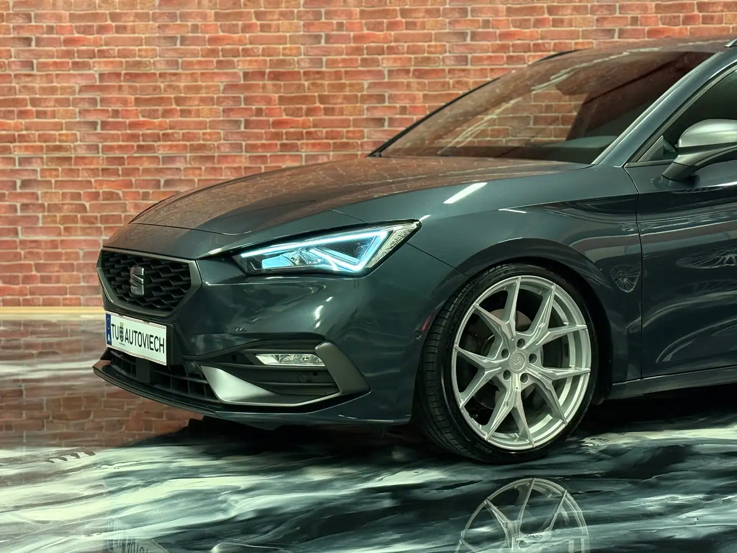 SEAT Leon FR*DSG*Virtual*Ambiente*AHK*Standheizung*LED*ACC* Gris - 2