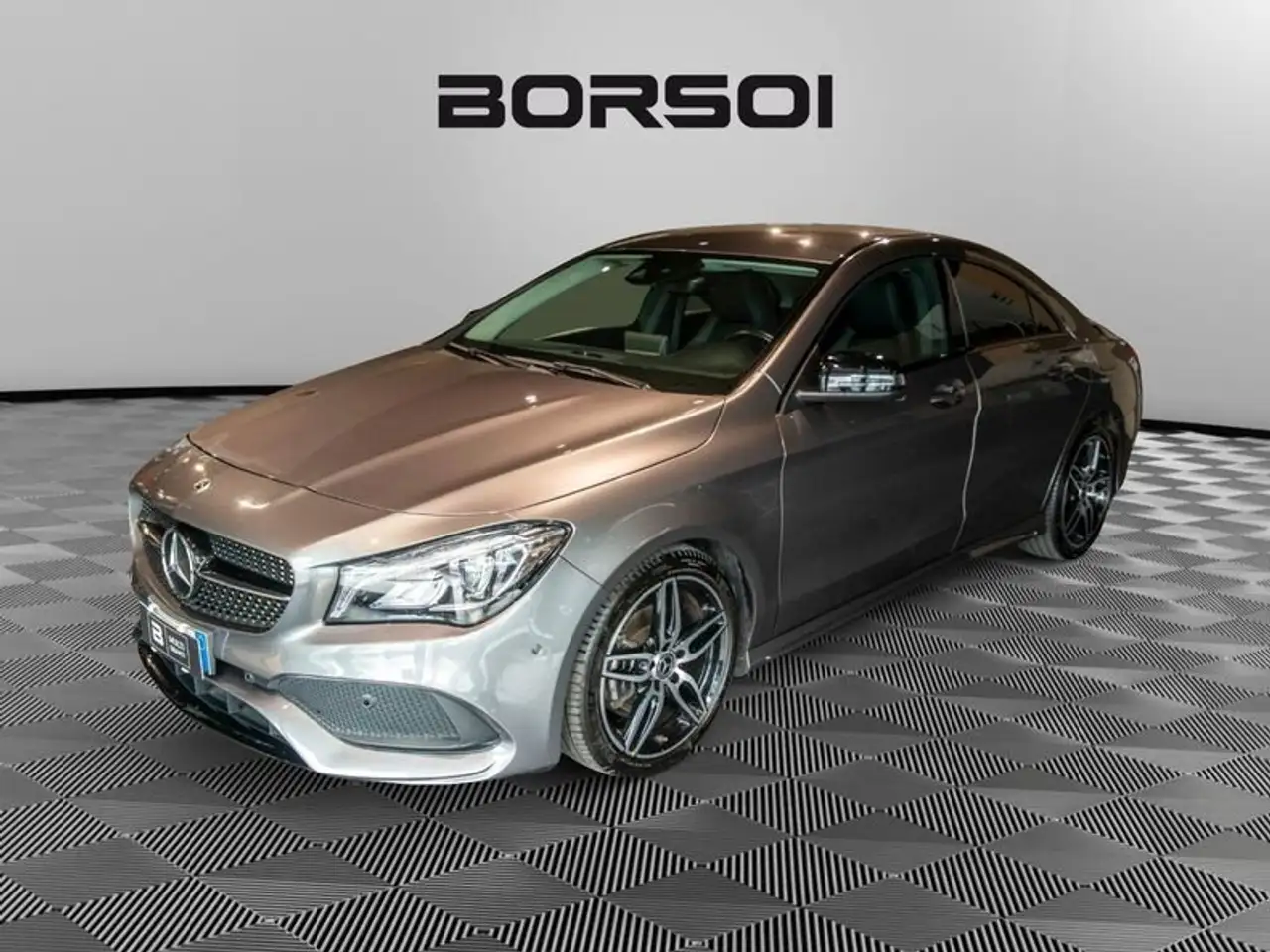 2018 - Mercedes-Benz CLA 200 CLA 200 Boîte manuelle Berline