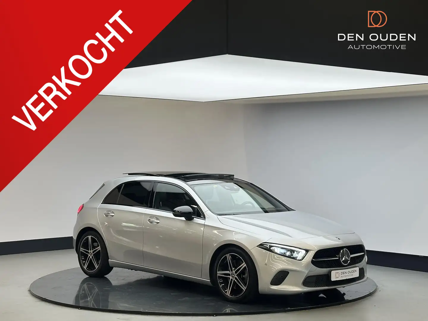 Mercedes-Benz A 250 Premium Plus | Panorama dak | Sfeerverlichting | C Grijs - 1