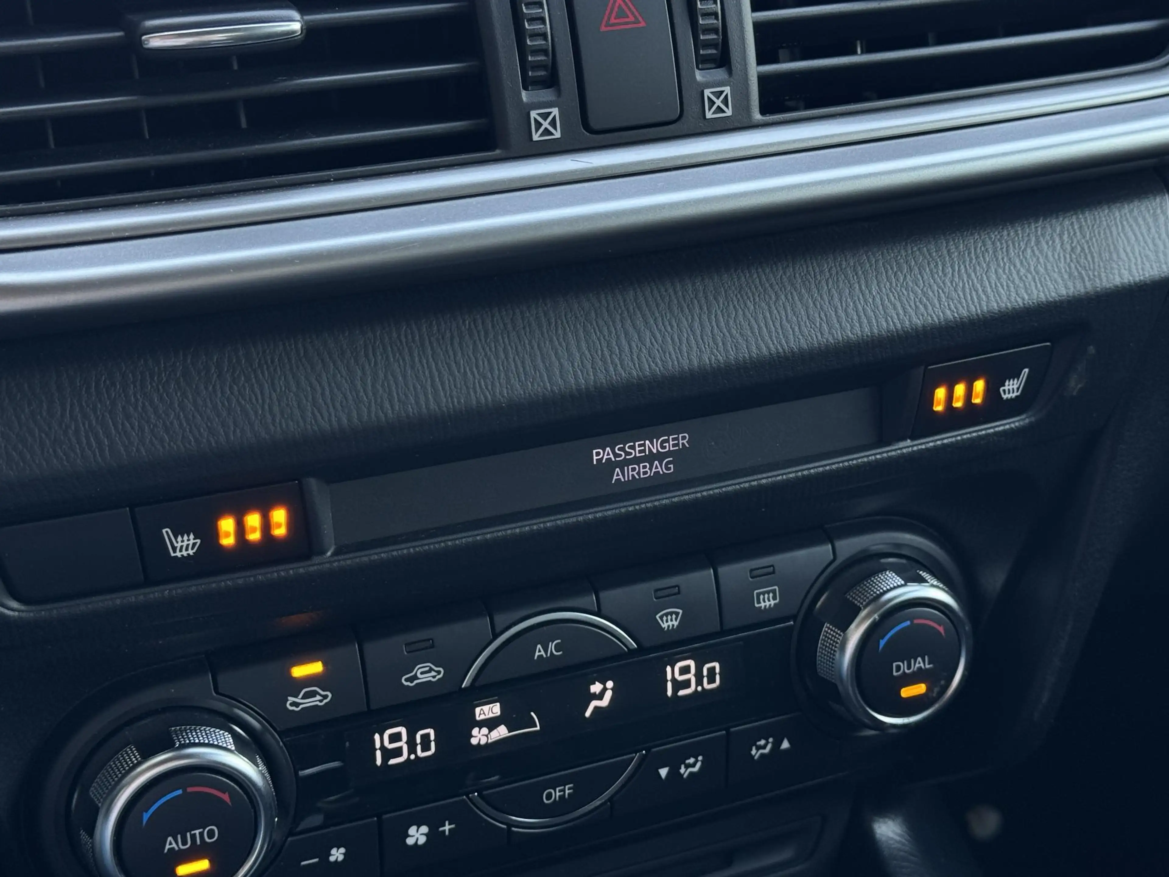 Mazda 3 2.0 SkyActiv-G 120 SkyLease NL-AUTO | NAVI | CAMER — photo 19
