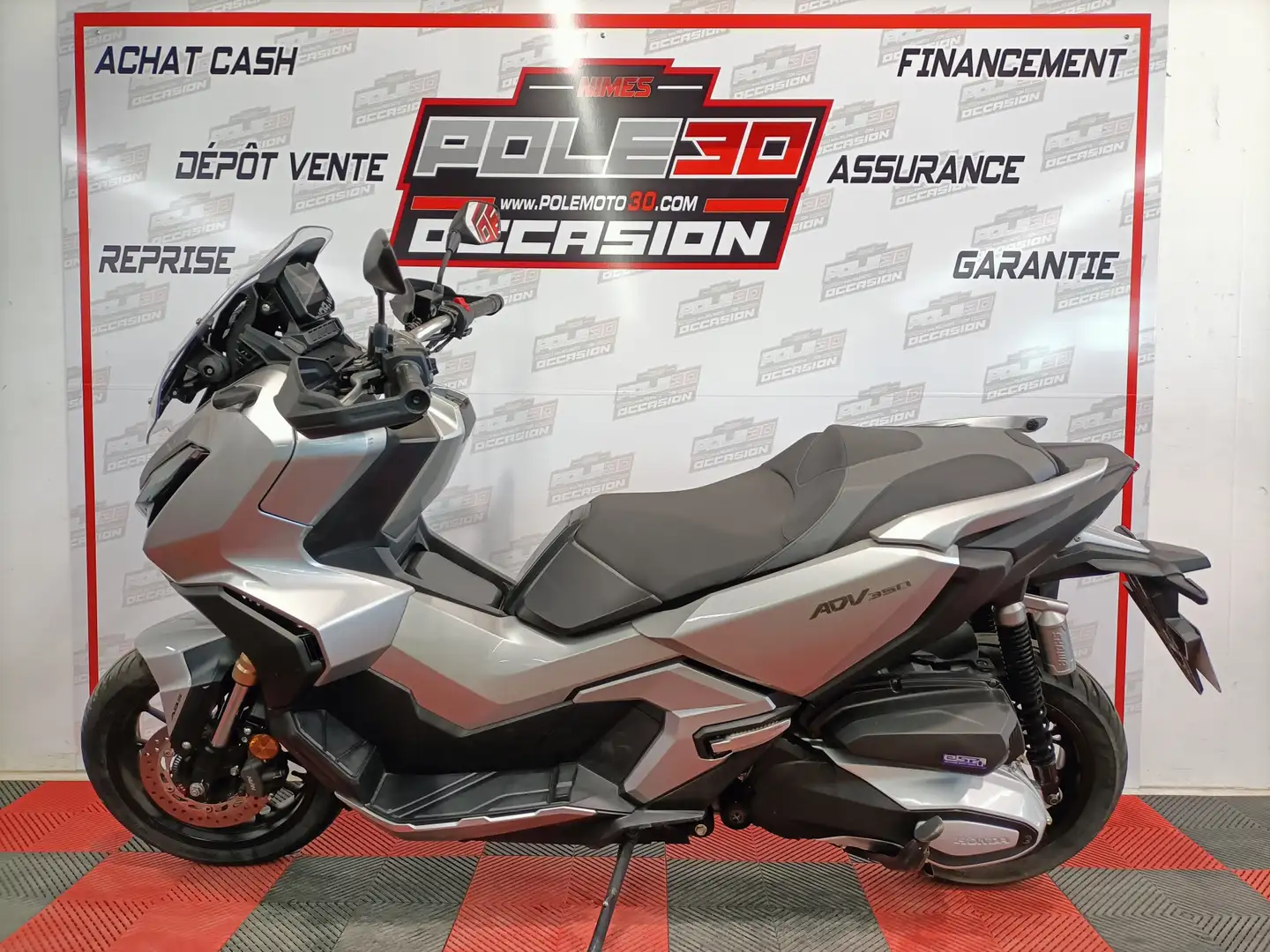 Honda ADV 350 Gris - 2