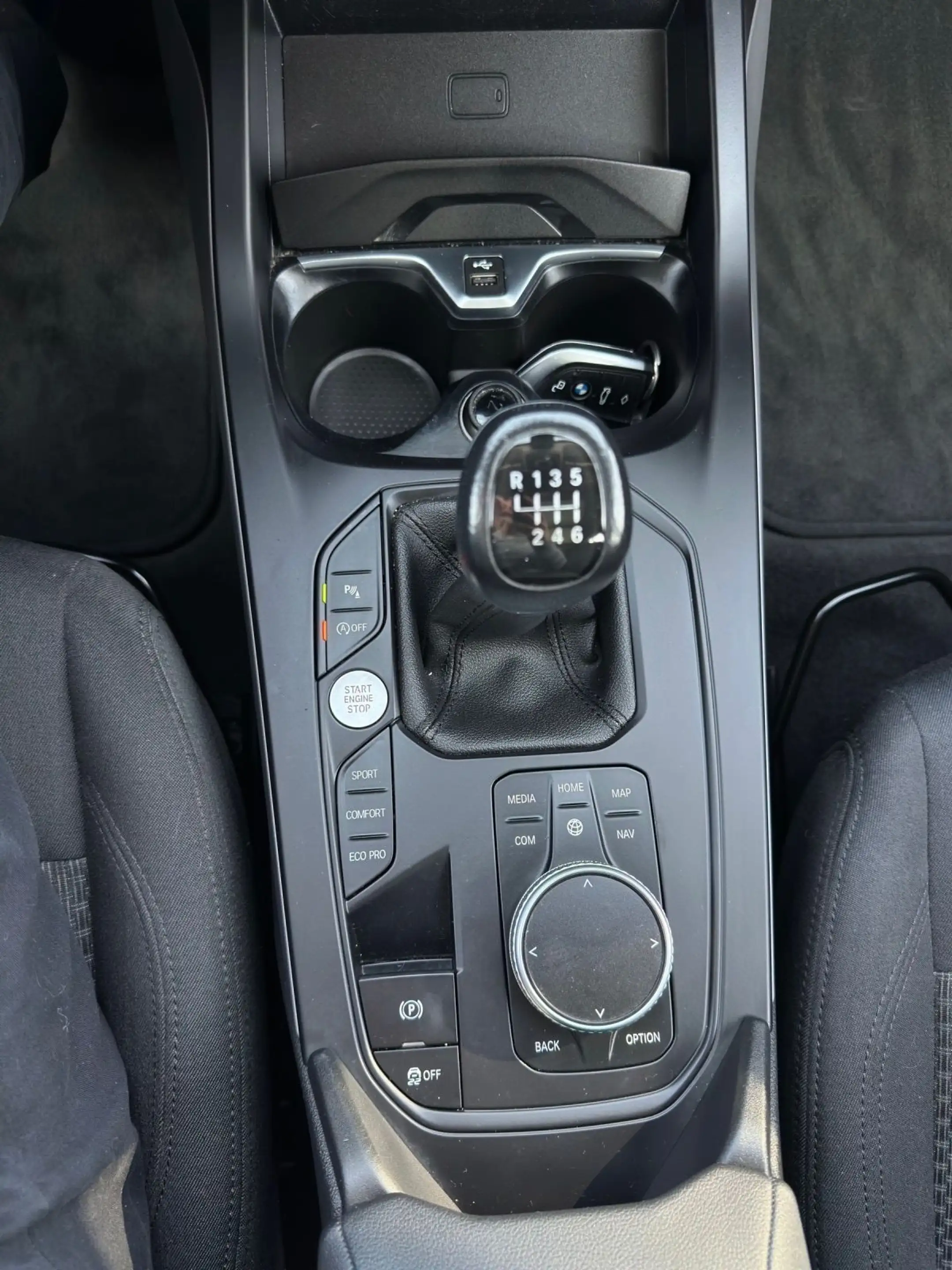 BMW 118 i Advantage LED Navi Kamera Pano — photo 21