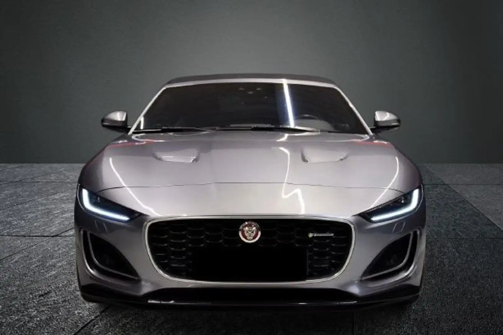 Jaguar F-Type 2.0 aut. Convertibile R-Dynamic +20" Gris - 2