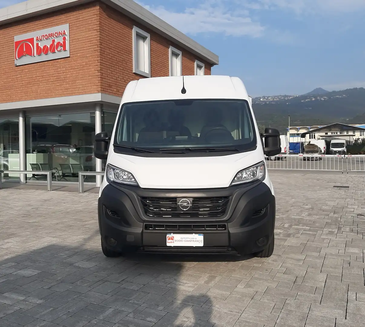Opel Movano 35 BLUE HDI 2.2 140 CV L2H2 PMTM Blanc - 2