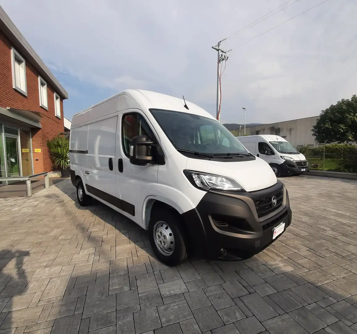 Opel Movano 35 BLUE HDI 2.2 140 CV L2H2 PMTM Blanc - 1