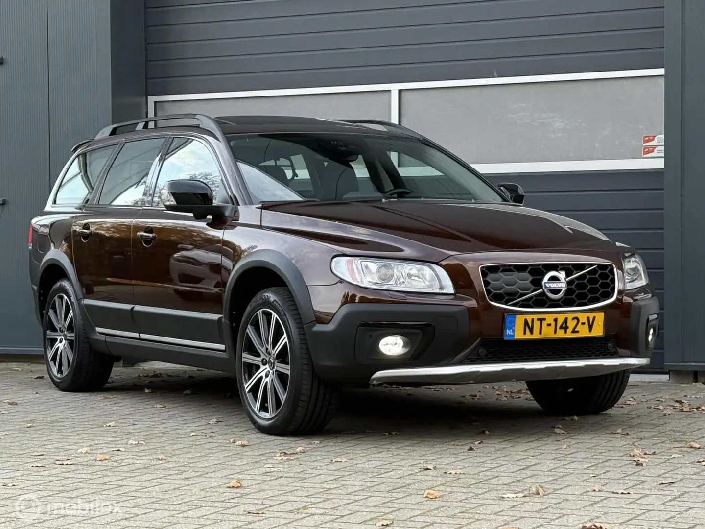 Volvo XC70 2.0 D4 Geartronic-8 Classic Edition -Schuifdak-Xen Marrón - 2