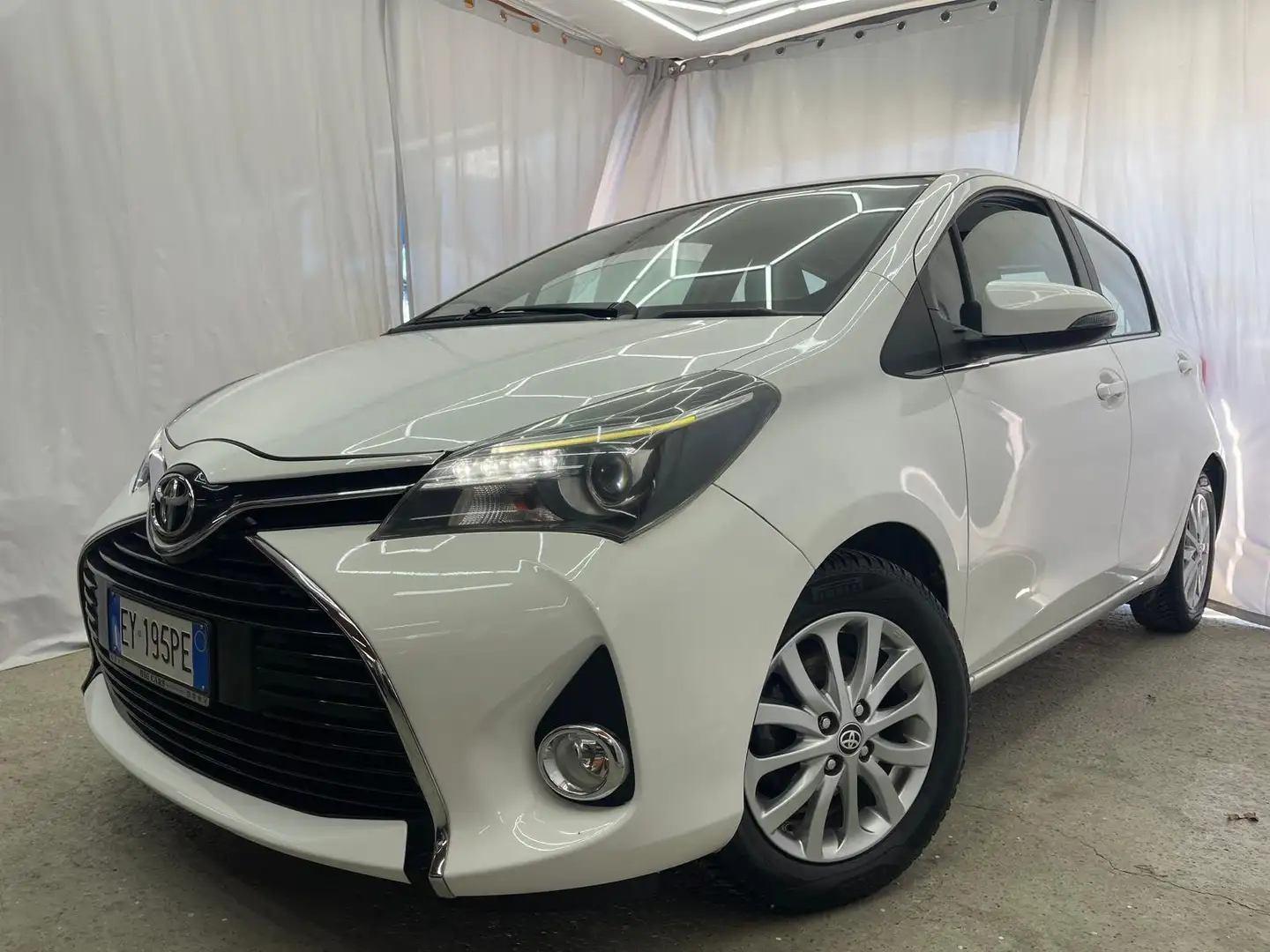 Toyota Yaris 5 porte GPL RETROCAMERA MISTO PELLE Blanc - 1