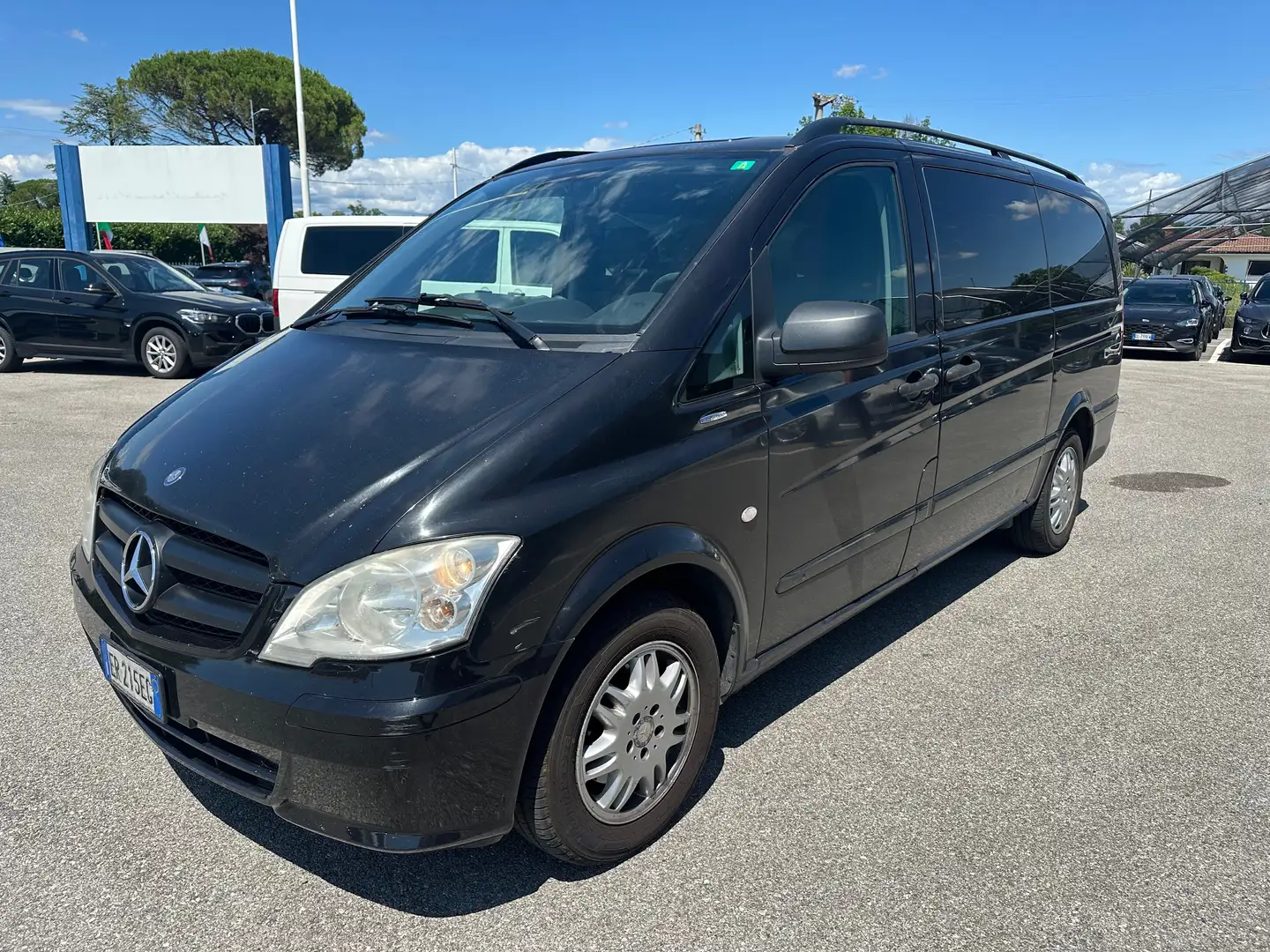 Mercedes-Benz Vito 2.2 116 CDI Kombi Shuttle Long 9p Nero - 1