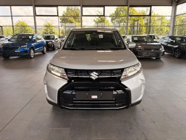 Suzuki Vitara view 2