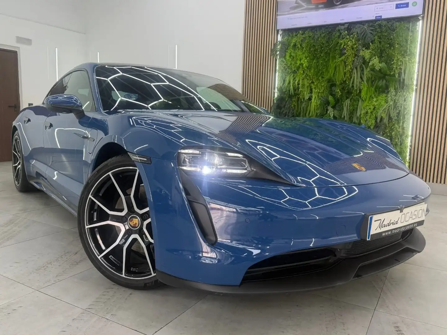 Porsche Taycan Deportivo 408cv Automático de 4 Puertas Blau - 1