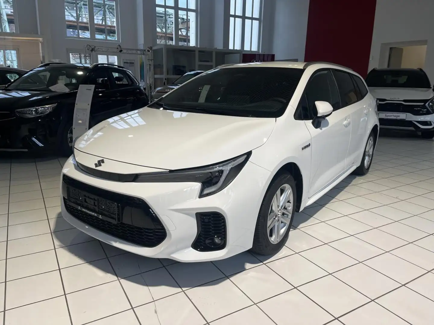 Suzuki Swace 1.8 HYBRID CVT Comfort+ Weiß - 1