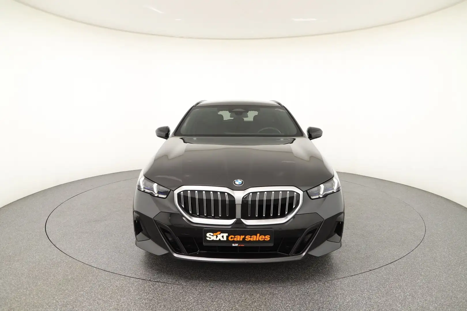 BMW 520 i M Sport Pano|Lüft|harman|PAs+360°|el.S|AHK Grau - 2