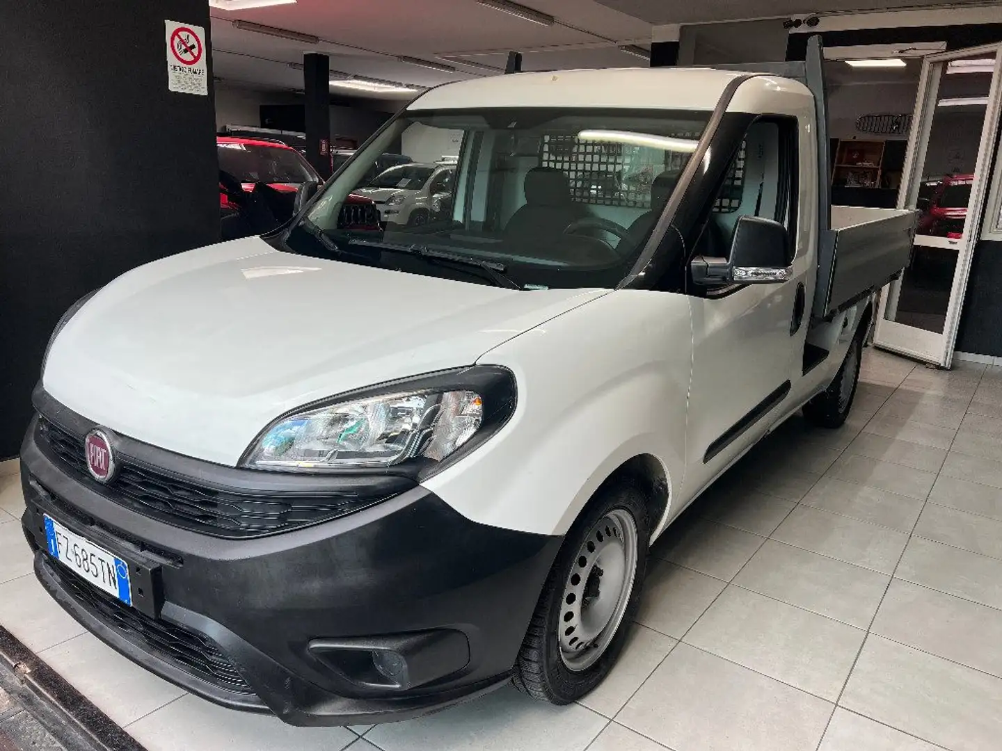 Fiat Doblo Doblò 1.6 MJT 105CV Cassonato Work-Up +IVA Blanc - 2