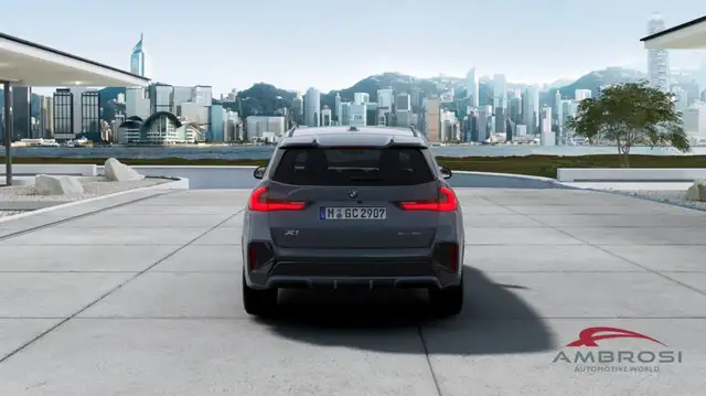 BMW X1 view 5