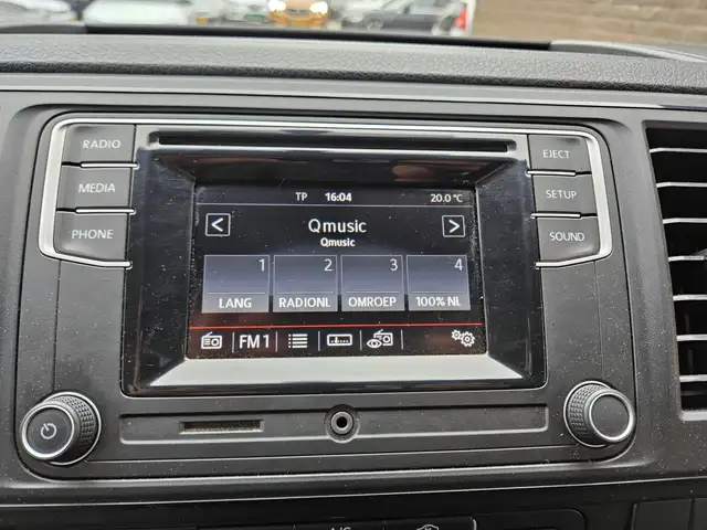 Volkswagen Transporter view 8