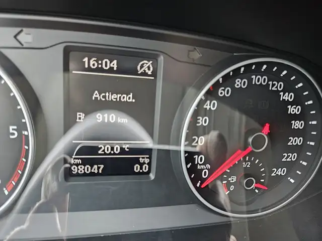 Volkswagen Transporter view 7