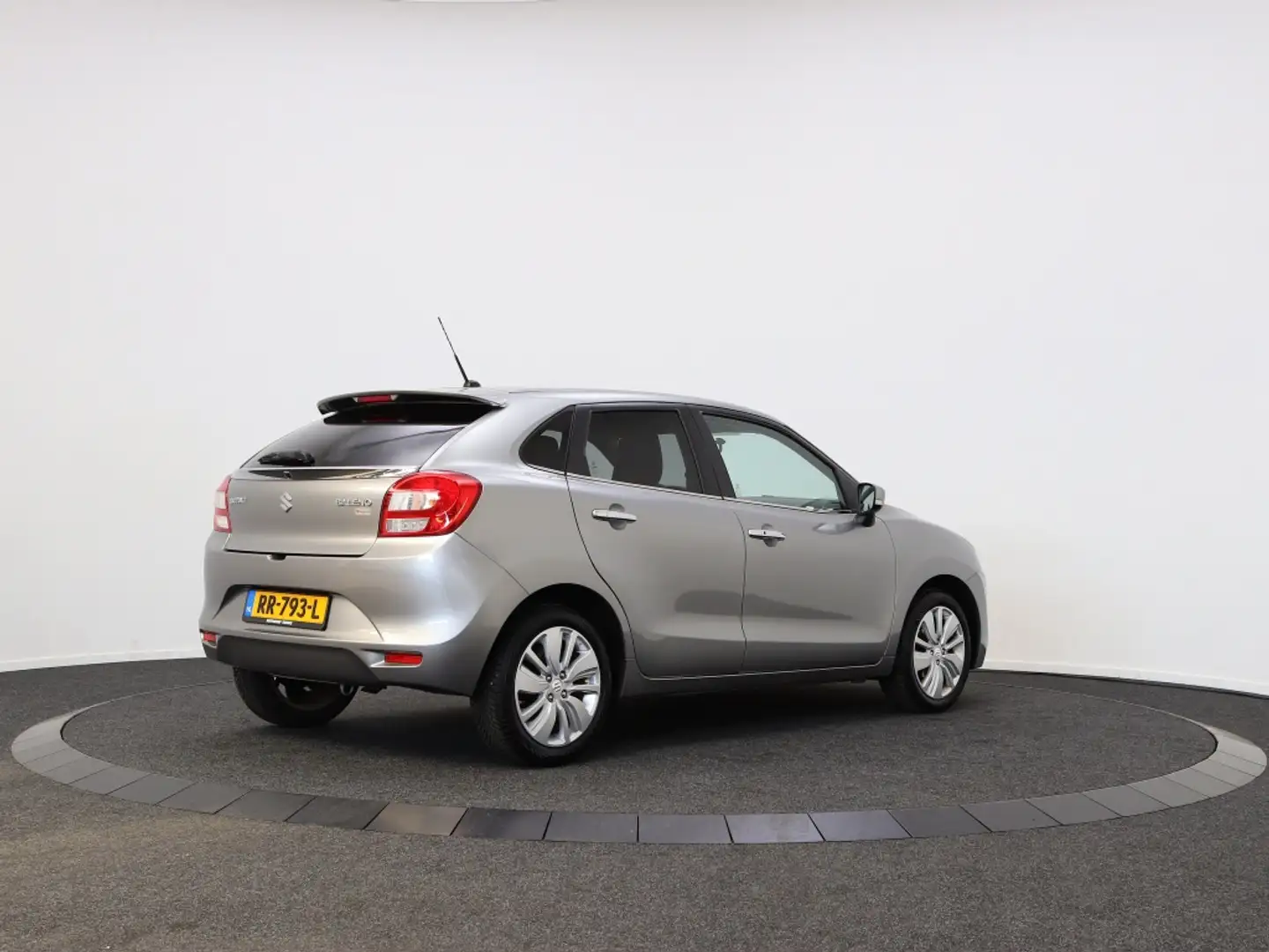 Suzuki Baleno 1.0 B.jet High Exec. | Stoelverwarming | Navigatie Gris - 2
