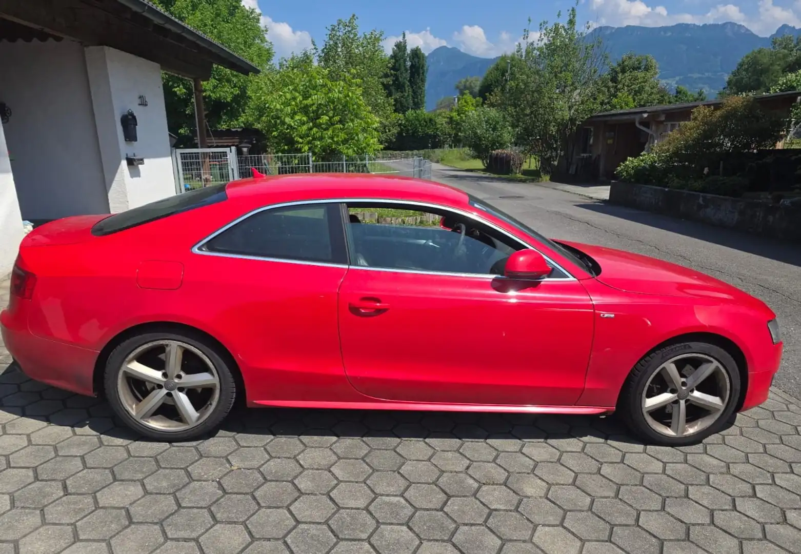 Audi A5 Coupé 2,7 TDI V6 DPF Aut. Rot - 2