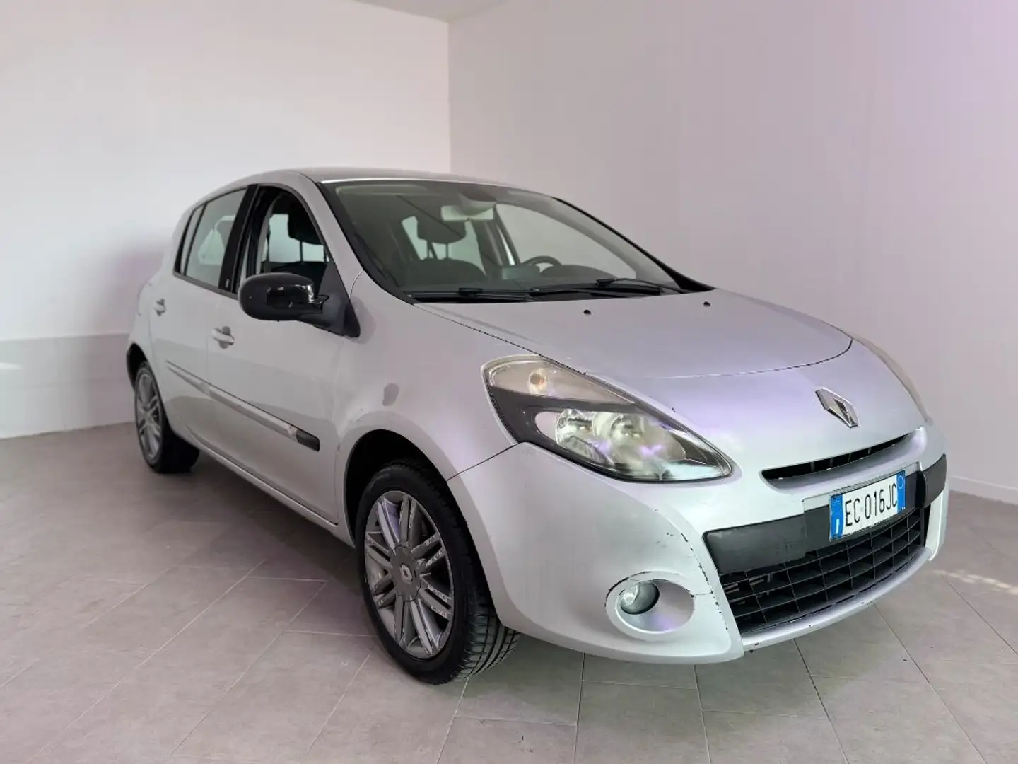 Renault Clio 1.2 16V TCE 100CV 5 porte Luxe Argento - 2