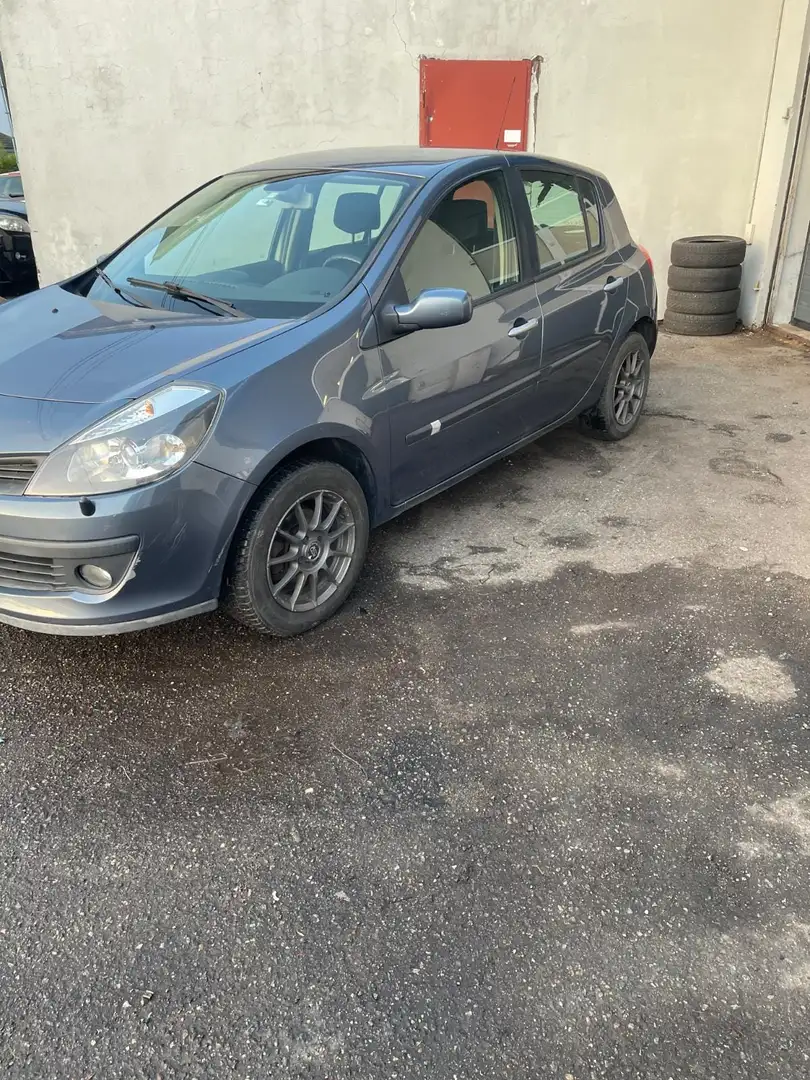 Renault Clio Clio 1.2 16v Campus Pack Sport - 1