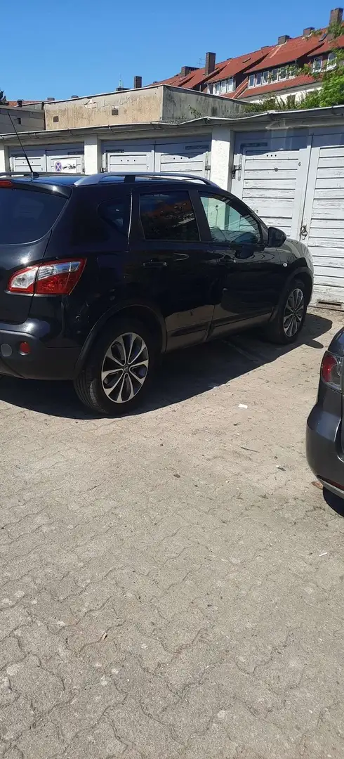 Nissan Qashqai 2.0 CVT I-Way Schwarz - 1