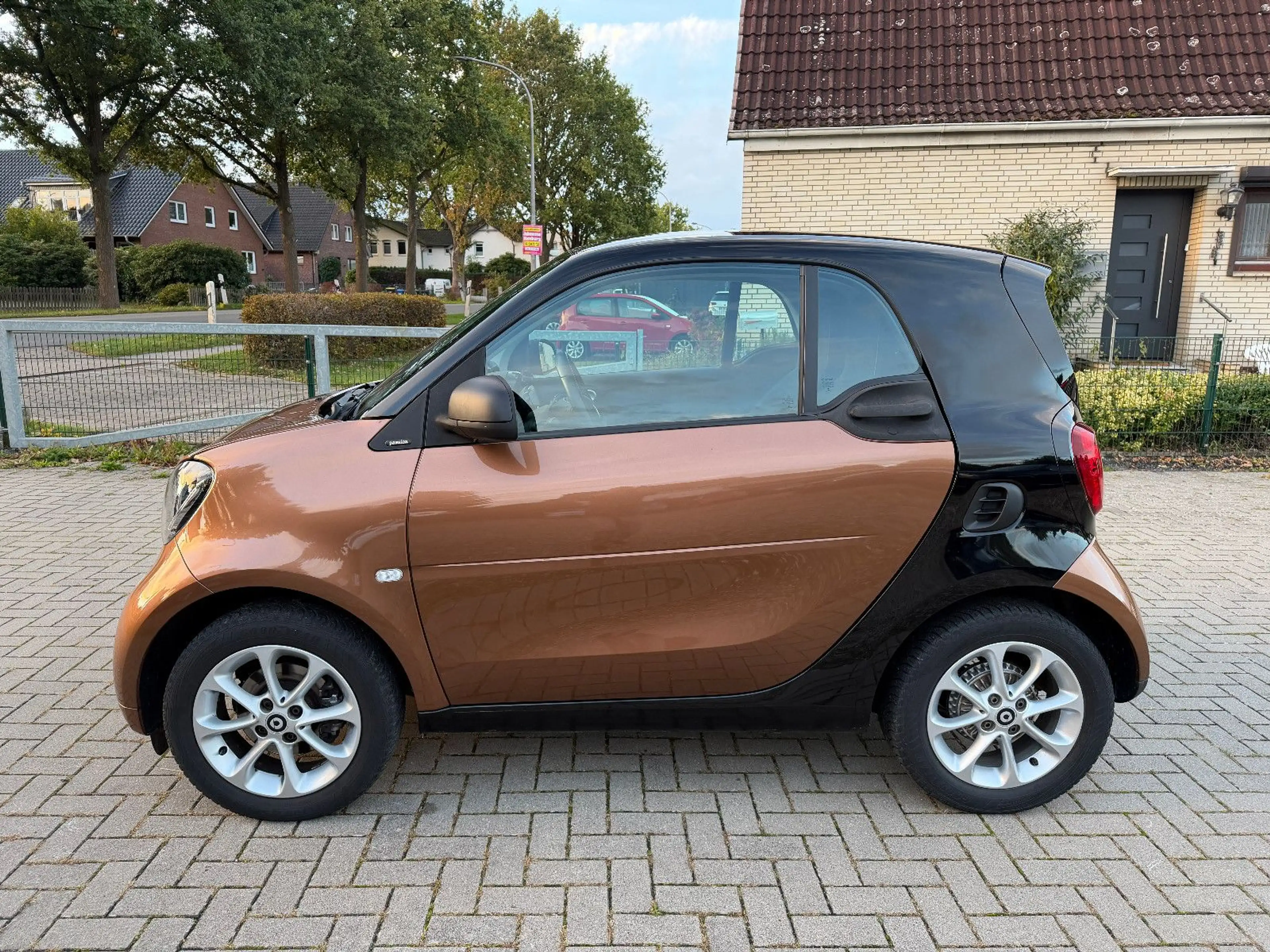 smart forTwo Passion AUTOMATIK-LED-PANO-NAVI-S.HEIZ — photo 4