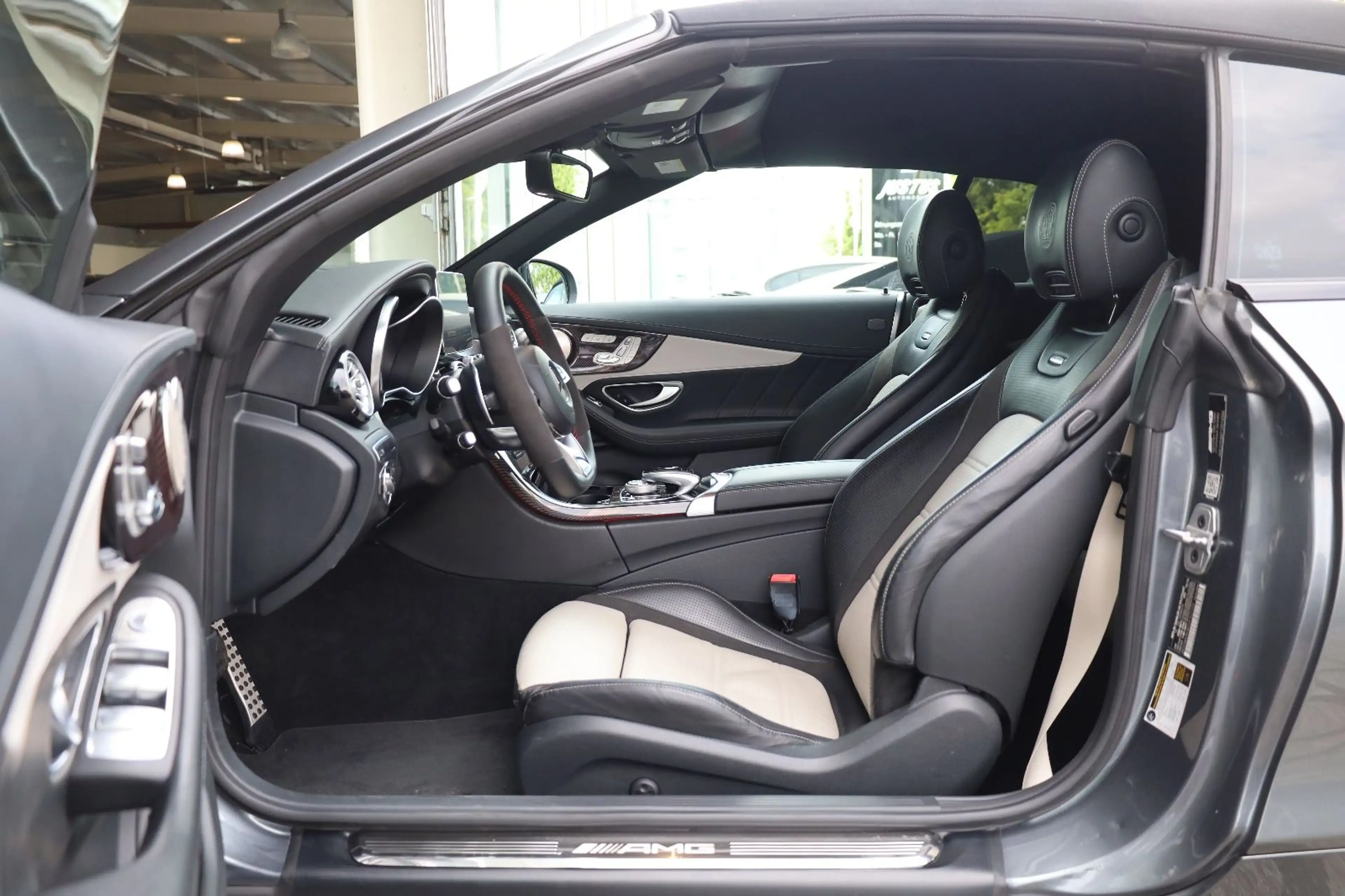 Mercedes-Benz C 63 AMG C63s AMG/360*/AIRSCARF/BURMESTER/TOTW/SHZ/R19*20 — photo 8