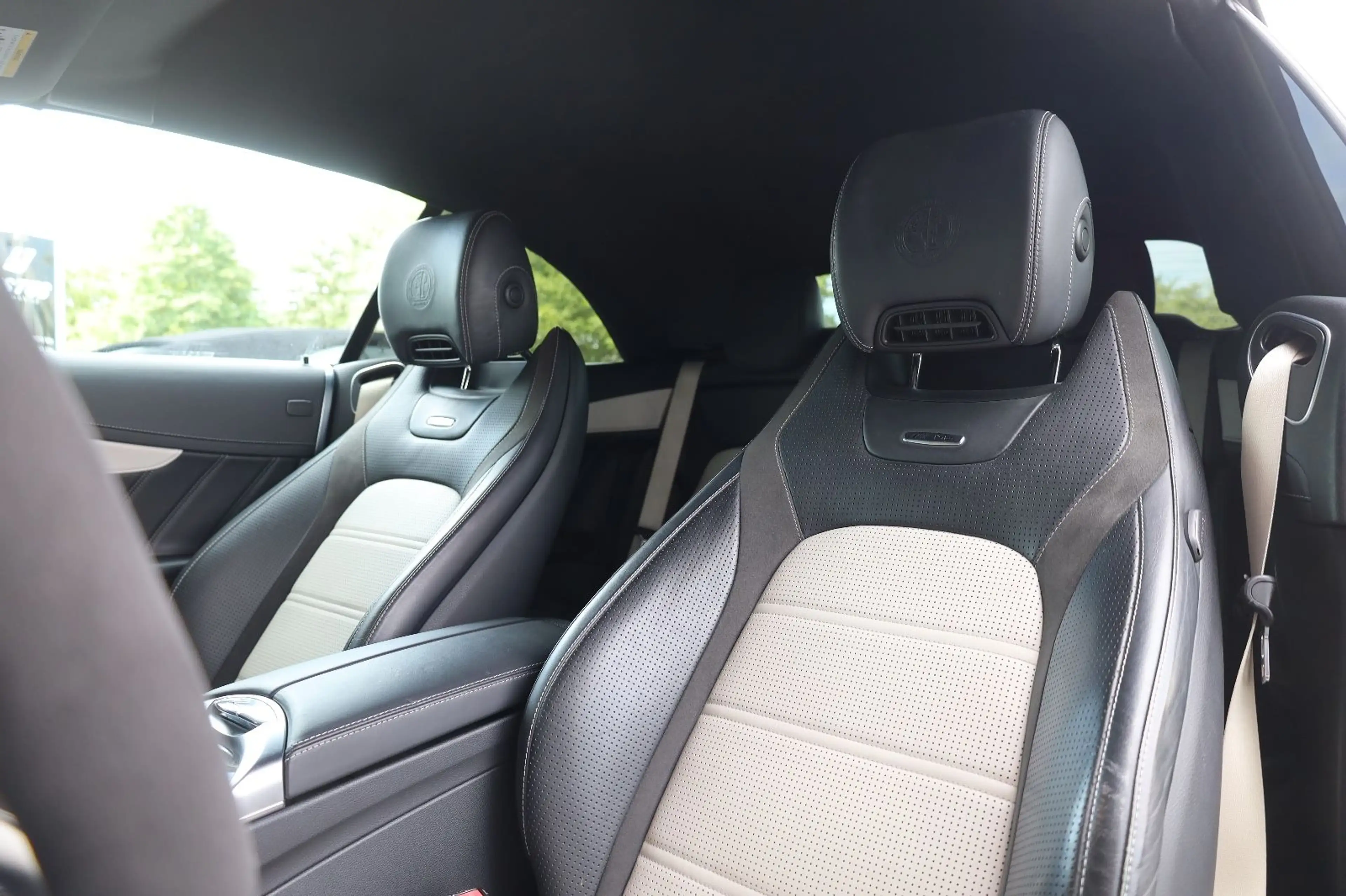 Mercedes-Benz C 63 AMG C63s AMG/360*/AIRSCARF/BURMESTER/TOTW/SHZ/R19*20 — photo 10