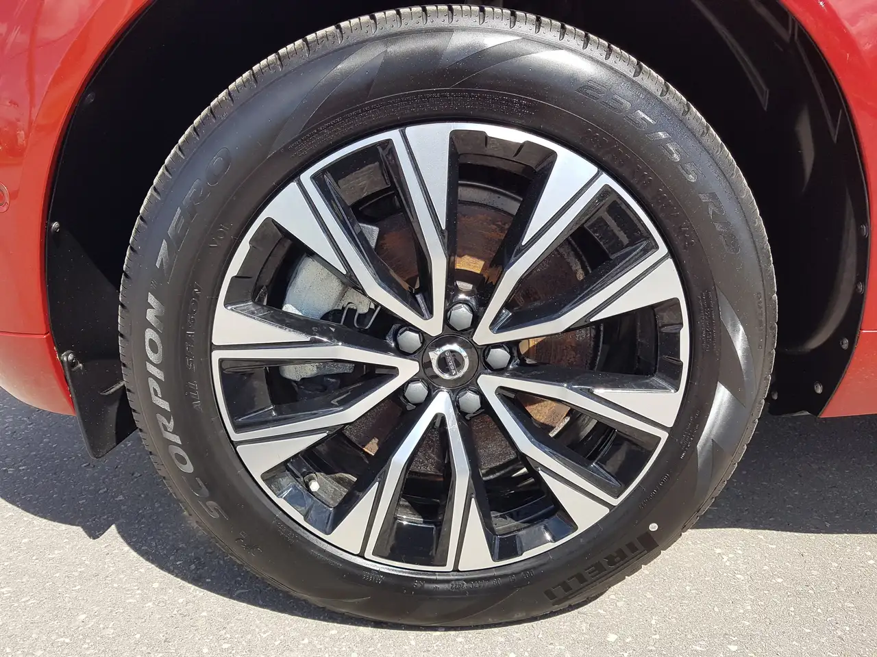 Volvo XC60 снимка Volvo XC60