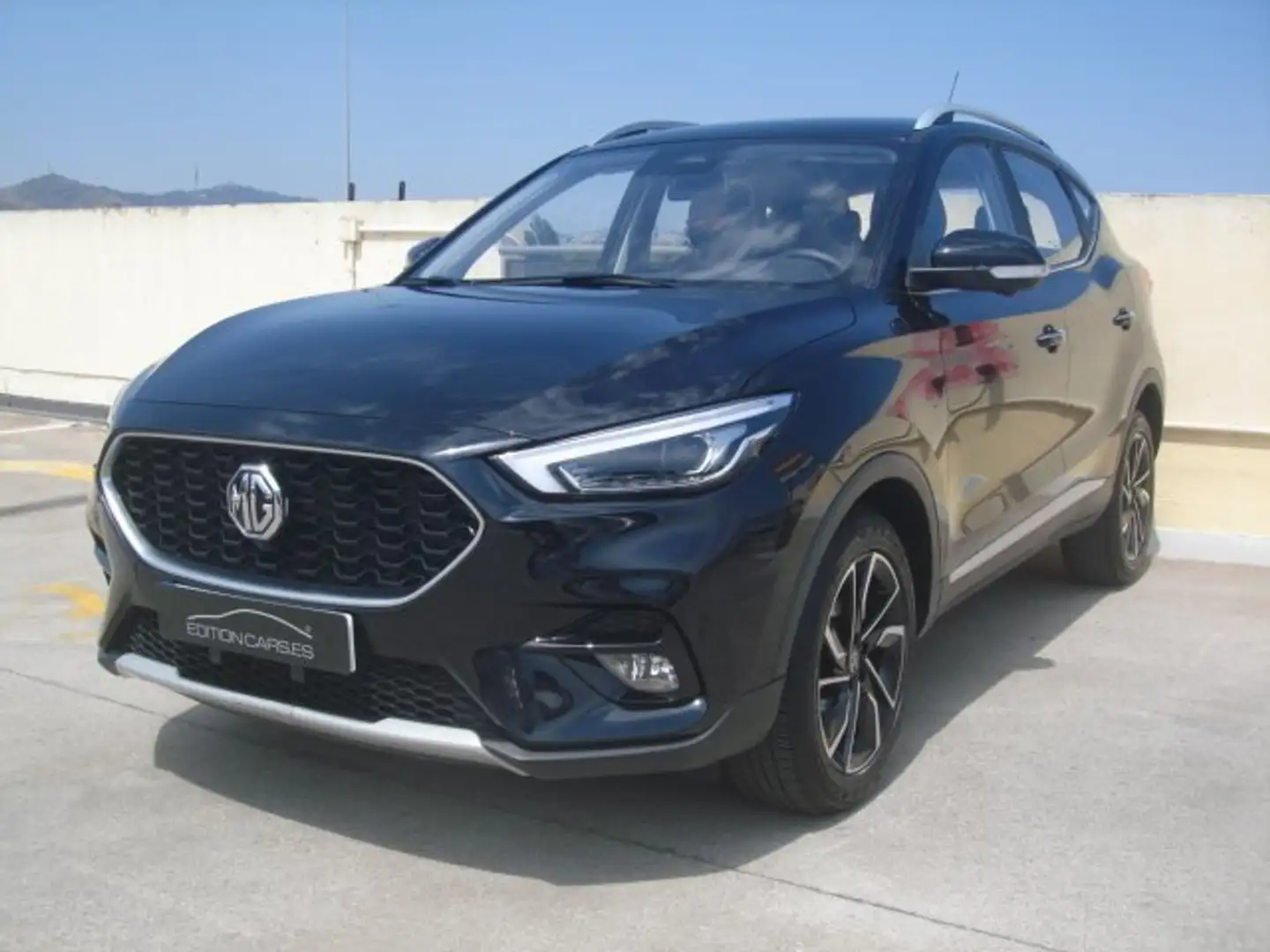 MG ZS 1.0 T-GDI Luxury 82kW Negro - 1
