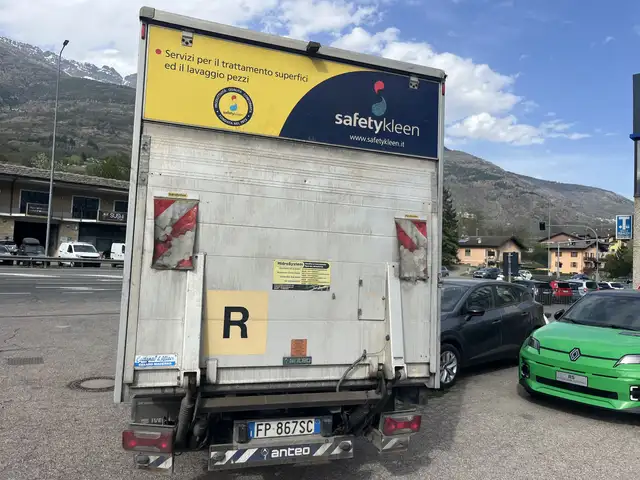 Iveco Daily Iveco Dauli : 35. Disel