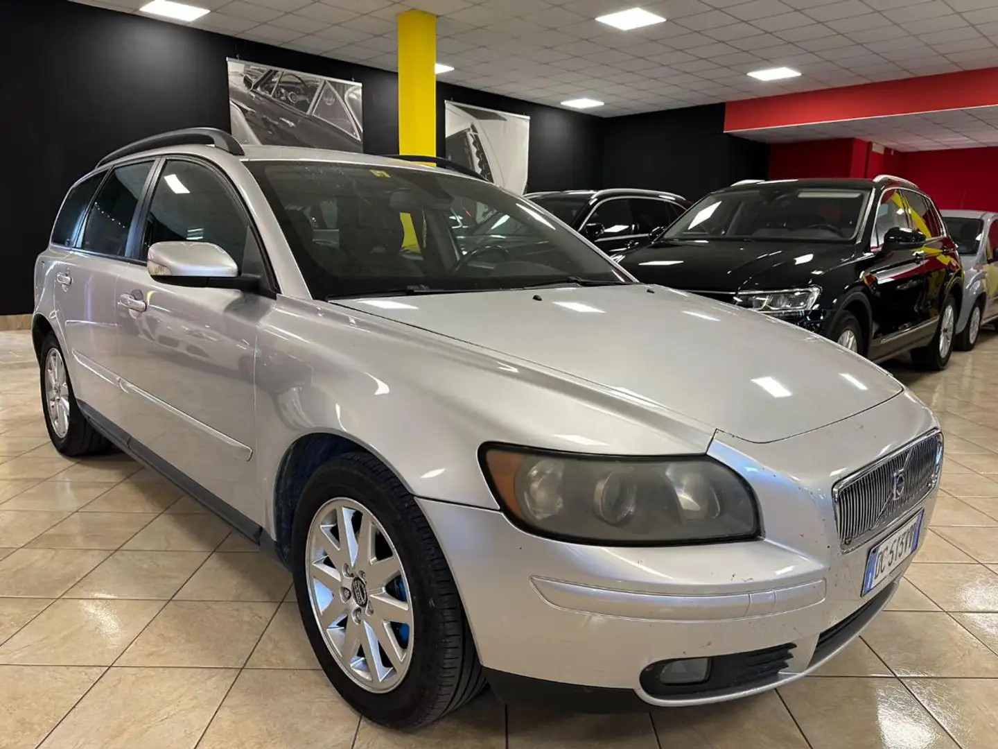 Volvo V50 1.6 D CINGHIA FATTA- TURBINA NUOVA -GOMME 80% Argento - 1